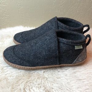 Kyrgies Walkabout Charcoal Slippers